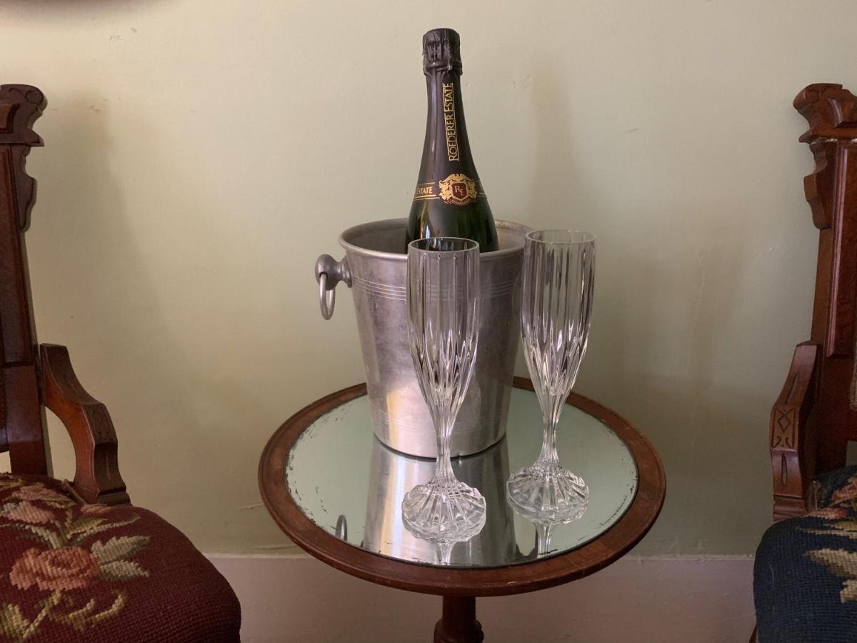 Olde Captains Inn Yarmouth Ngoại thất bức ảnh